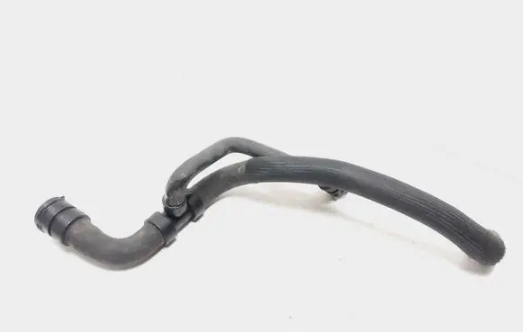Volvo XC90 Engine coolant pipe/hose