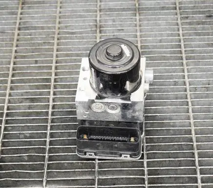 Porsche Cayenne (92A) ABS Pump 7P0614517T 7P0907379T
