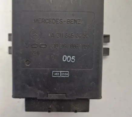 Mercedes-Benz E W211 Air suspension control unit module (rear) A2115450432 410213006001