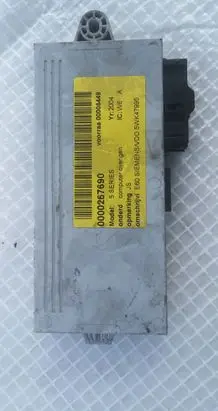 BMW M5 Electric car charge socket 6943854 5WK47995 IC: 2911A-CAS2