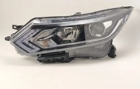 Nissan Qashqai Headlight/headlamp 10019009