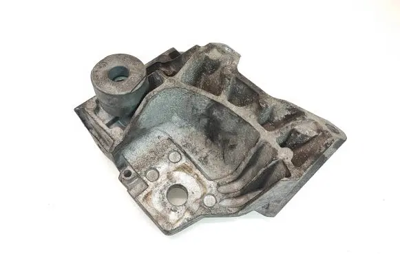 Volvo V60 Engine mounting bracket 6G926P096FC GA148
