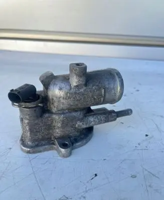 Mercedes-Benz Vito Viano W638 Thermostat/thermostat housing A6112030575