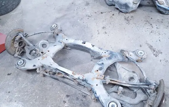 Mercedes-Benz R W251 Rear subframe 