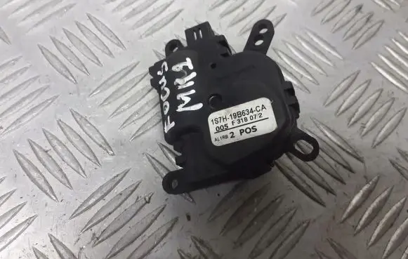 Ford Focus Central body control module 1S7H-19B634-CA