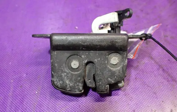 Fiat Panda 141 Tailgate/trunk/boot lock/catch/latch A997