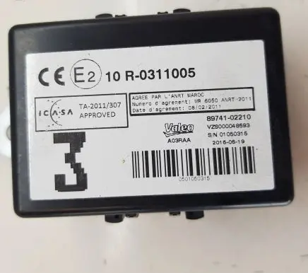 Toyota Avensis T270 Door control unit/module 8974102210