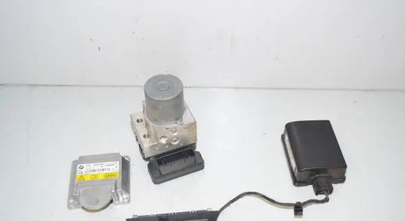 BMW 5 F10 F11 Distronic sensor radar 9220065 9279306 61319279306