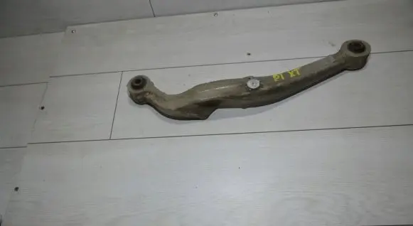 Rear control arm
