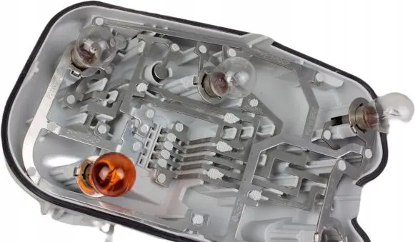 Audi A6 S6 C6 4F Tail light bulb cover holder