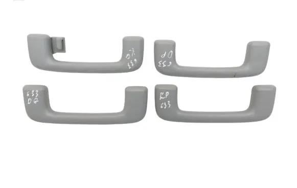 Mitsubishi Outlander A set of handles for the ceiling 