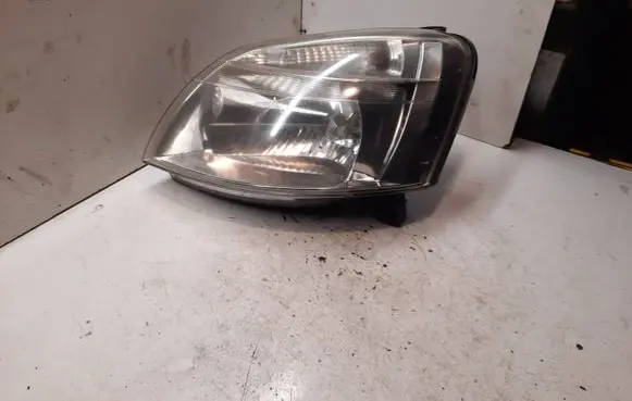 Peugeot Partner Headlight/headlamp 20A4462B