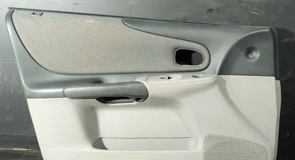 Mazda 323 F Front door card panel trim 2082233