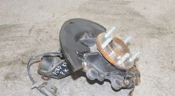 Ford Kuga II Front wheel hub spindle knuckle