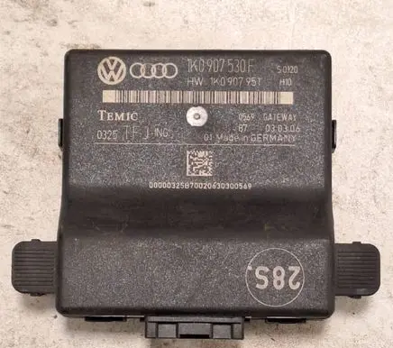 Volkswagen Golf V Gateway control module 1K0907951 1K0907530F 0325
