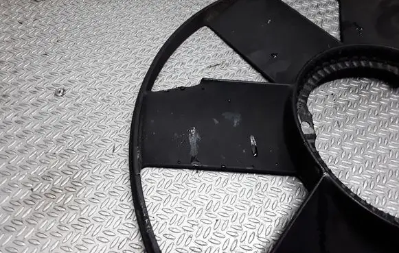 BMW 5 E39 Fan impeller 2243303