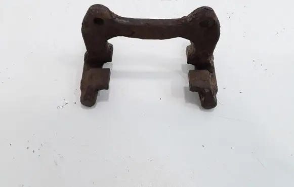 Volkswagen PASSAT B5.5 Brake caliper pad carrier rear 