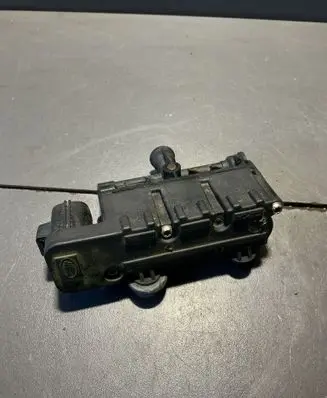 Land Rover Range Rover Sport L320 Air suspension valve block RVH000095