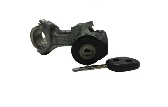 Toyota Corolla E120 E130 Ignition lock 45020024 8978302020