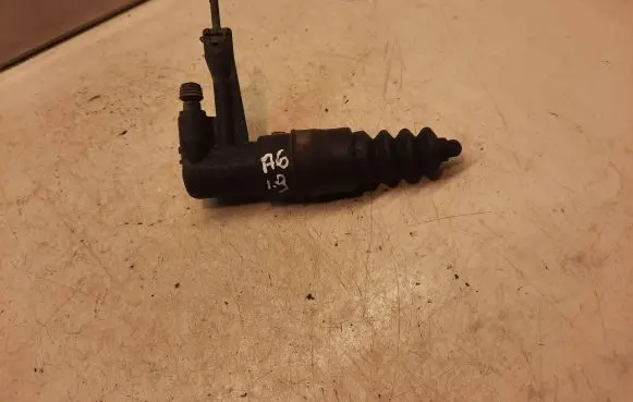 Audi A4 S4 B5 8D Clutch master cylinder 8E0721257A