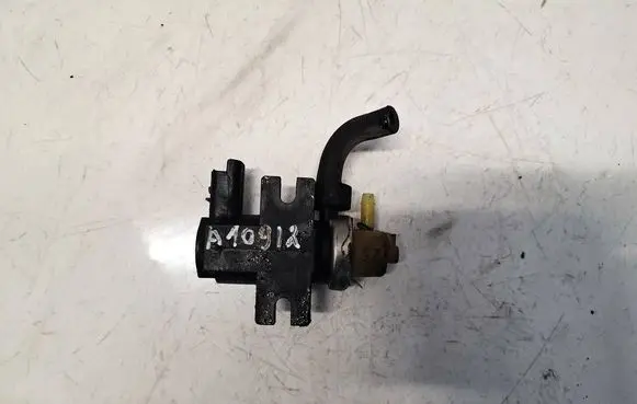 Citroen DS3 Turbo solenoid valve 70163302