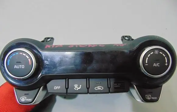 KIA Stonic Climate control unit