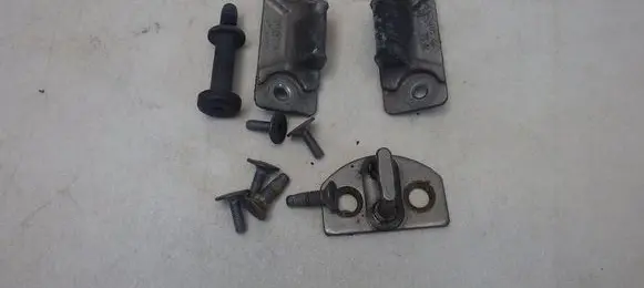 Opel Vivaro Front door lock loop/hook striker 