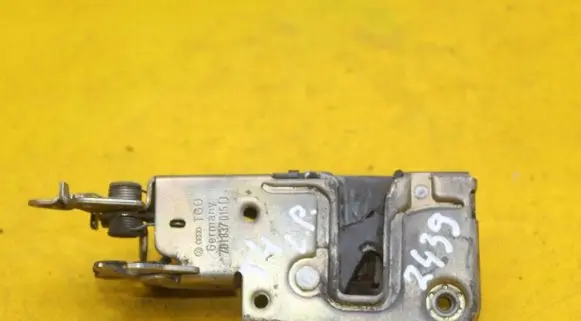 Volkswagen Multivan T4 Front door lock
