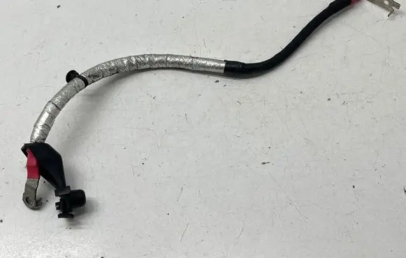 Jeep Grand Cherokee WL Positive cable (battery) Pa66gf30 KKTE21158