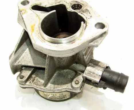 Renault Kangoo I Vacuum pump 8200399569