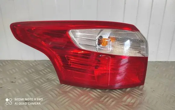 Ford Focus Rear/tail lights BM5113405G BM5113405H