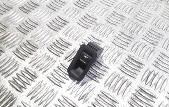 Volkswagen Golf VII Electric window control switch 5G0868345