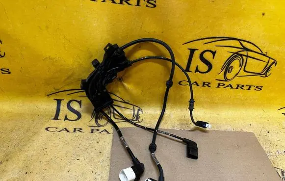 Mercedes-Benz E AMG W213 ABS rear brake sensor A2135402905 A2135403905