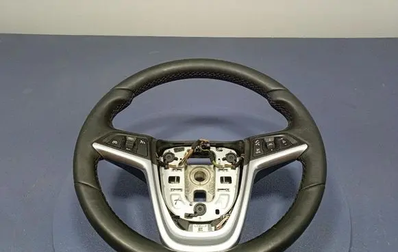 Opel Astra J Steering wheel 13351025