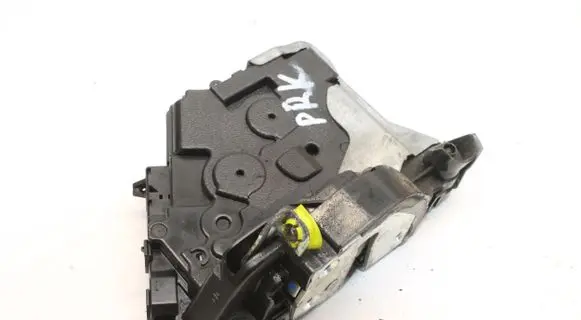 Toyota Prius (XW20) Coupe door lock (next to the handle) 