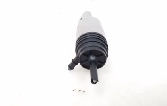BMW 3 E90 E91 Windscreen/windshield washer pump 6934159