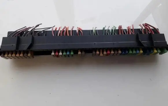 BMW 5 E39 Fuse box set 61138366570 61.13-8366570