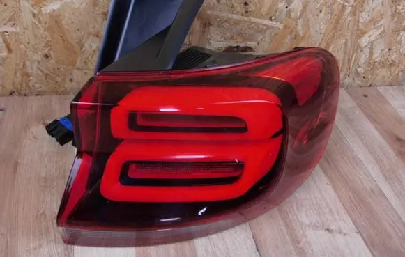 Rear/tail lights