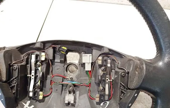 Renault Espace - Grand espace IV Steering wheel buttons/switches 