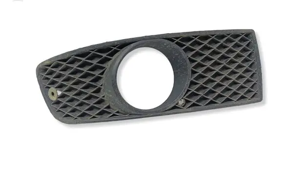 Volkswagen Polo III 6N 6N2 6NF Front bumper lower grill 6N0853666C