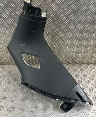 Audi Q7 4M (D)pillar trim (top) 4M0867246B