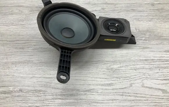 Jaguar F-Type Subwoofer speaker EX5318808AE