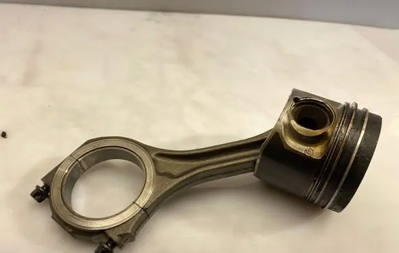 Audi A6 S6 C6 4F Piston with connecting rod 059AA