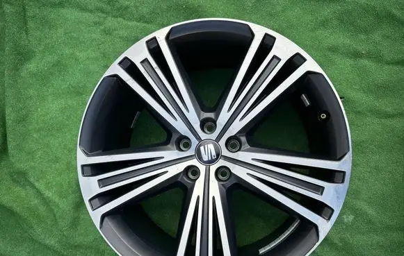 Seat Tarraco R20 alloy rim 5FJ601025B