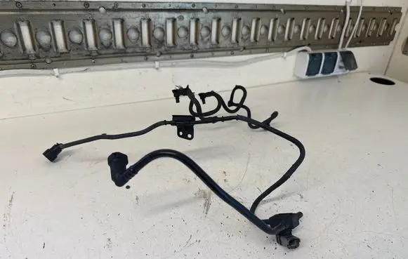 Opel Vivaro Fuel return line/hose 