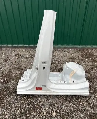 Seat Leon IV Pillar (middle) 