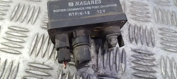 Volvo S40, V40 Glow plug pre-heat relay 7700107794