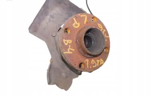 Audi A4 S4 B5 8D Front wheel hub
