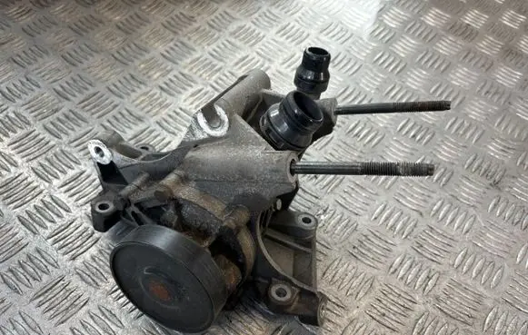 Toyota Verso Water pump 46100 664451