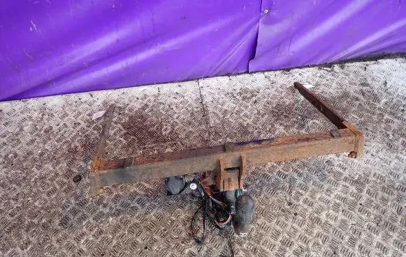 Ford Galaxy Tow bar TF176